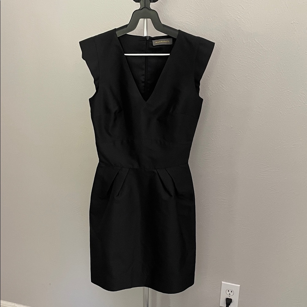 iNAMORATA Black V-Neck Mini Dress